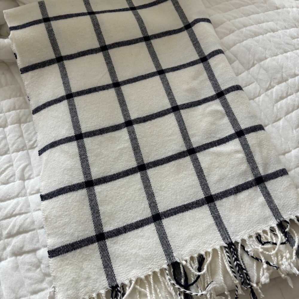 Super Soft & Cozy Scarf